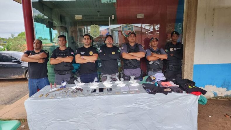 Integrantes de grupo criminoso são presos com armas, drogas e munições, em Pauini/AM