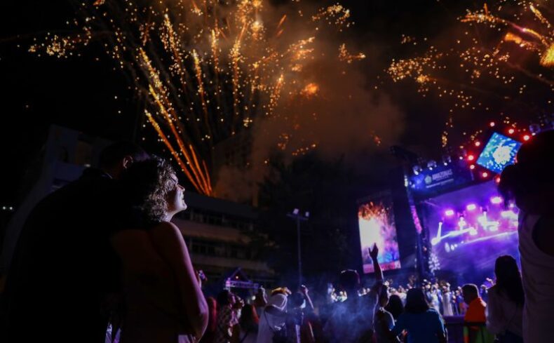 Réveillon do Largo dá boas vindas a 2024 em noite histórica com 28 mil pessoas