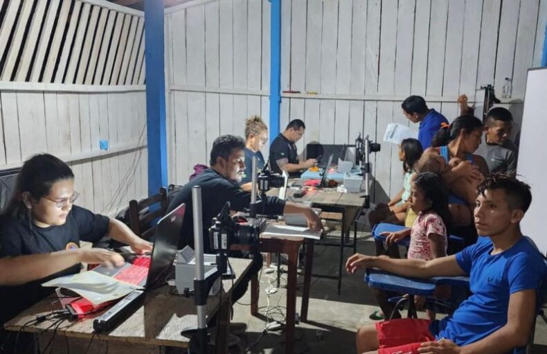 Mais de 500 pessoas solicitam Carteira de Identidade Nacional durante ação social em comunidades indígenas no rio Negro