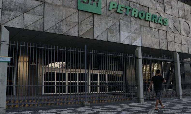 Concurso da Petrobras encerra inscrições nesta quarta-feira(31)