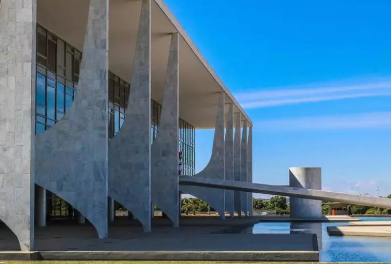 Lula sanciona lei que inclui bullying e cyberbulling no Código Penal e eleva pena para crimes do ECA