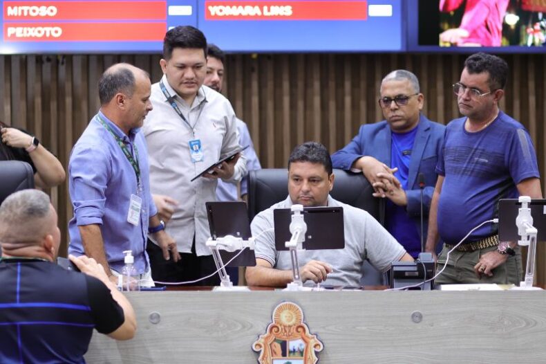 Câmara Municipal realiza ajustes para abertura dos trabalhos legislativos, nesta terça-feira (06/02)