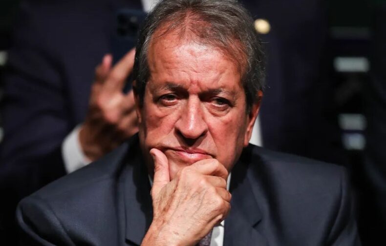 Moraes concede liberdade provisória a Valdemar Costa Neto