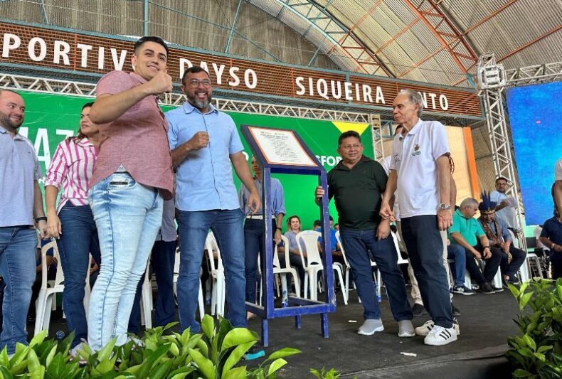 Governo inaugura trailers e apoia projeto para potencializar o empreendedorismo, em Rio Preto da Eva(AM)