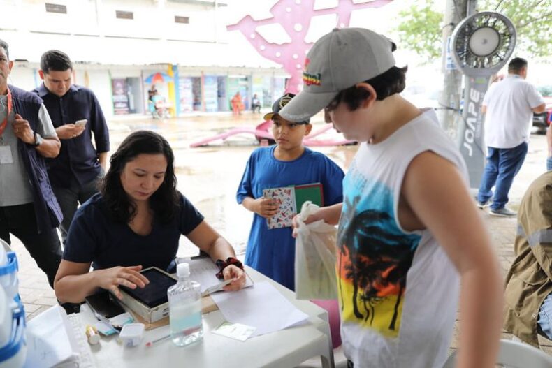 Oito unidades de saúde da Prefeitura ofertam vacina contra dengue neste sábado(16/03)