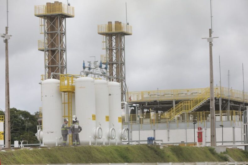 Governador destaca investimentos de R$ 5,8 bilhões em Silves e consolidação do setor de gás natural no Amazonas