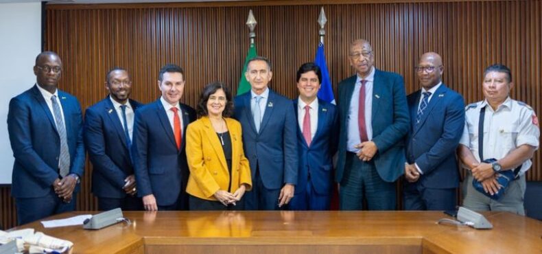 COOPERAÇÃO: Brasil e França assinam declaração de intenções na área da saúde