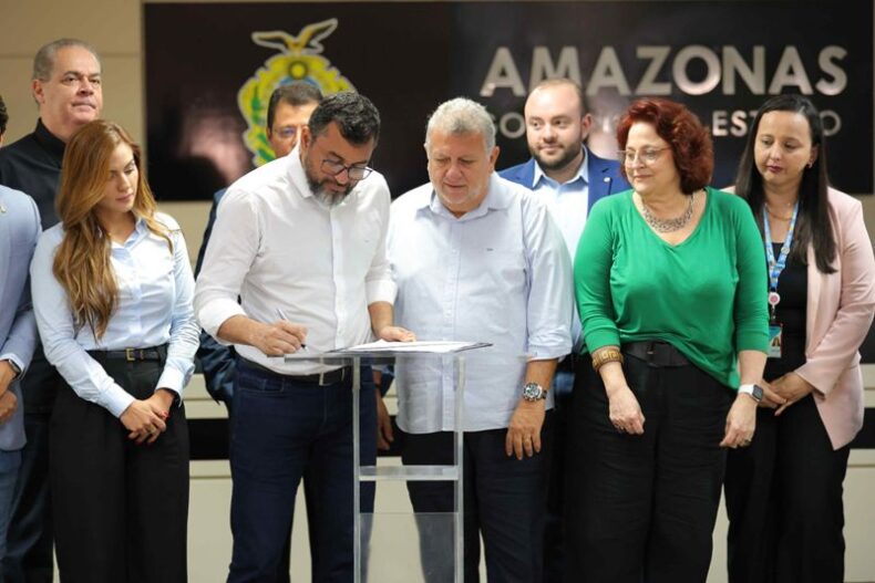 Wilson Lima assina repasse de R$ 446 milhões à Caixa para financiar entrada de imóveis do Amazonas Meu Lar