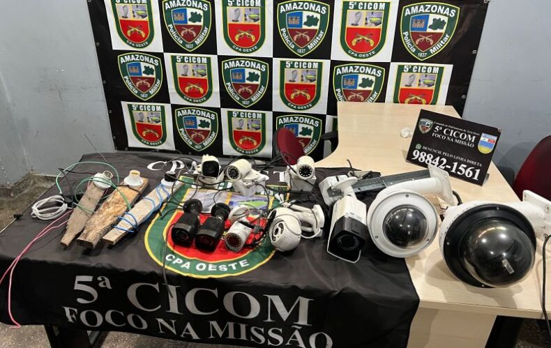 Polícia Militar e Amazonas Energia retiram câmeras irregulares na zona oeste de Manaus