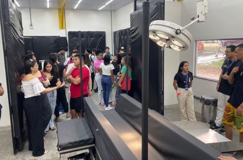 Universidade inaugura centro cirúrgico para grandes animais em Manaus