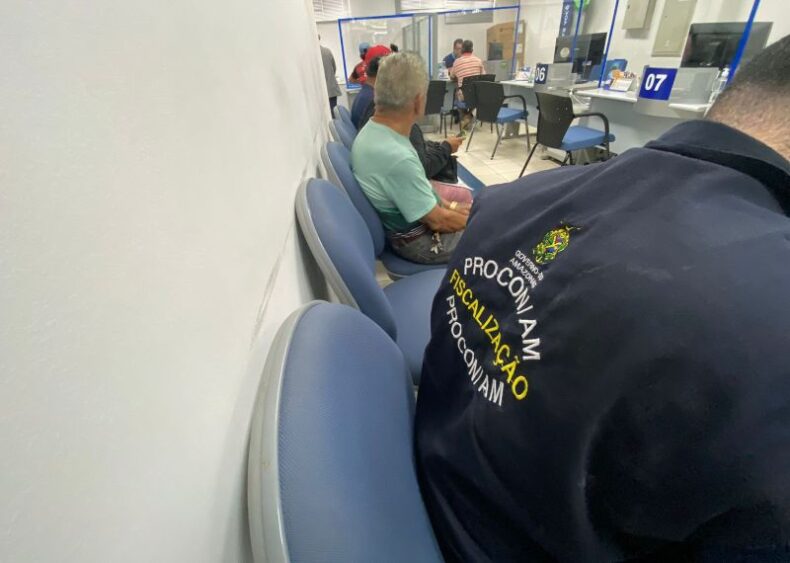 Em Borba, banco é autuado pelo Procon-AM por demora no atendimento ao público