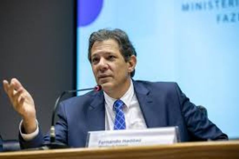 ‘Vamos torcer para dar certo’, diz Haddad sobre meta fiscal zero