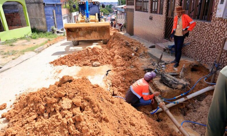 Implantada rede de drenagem com 50 metros em rua do bairro Tancredo Neves