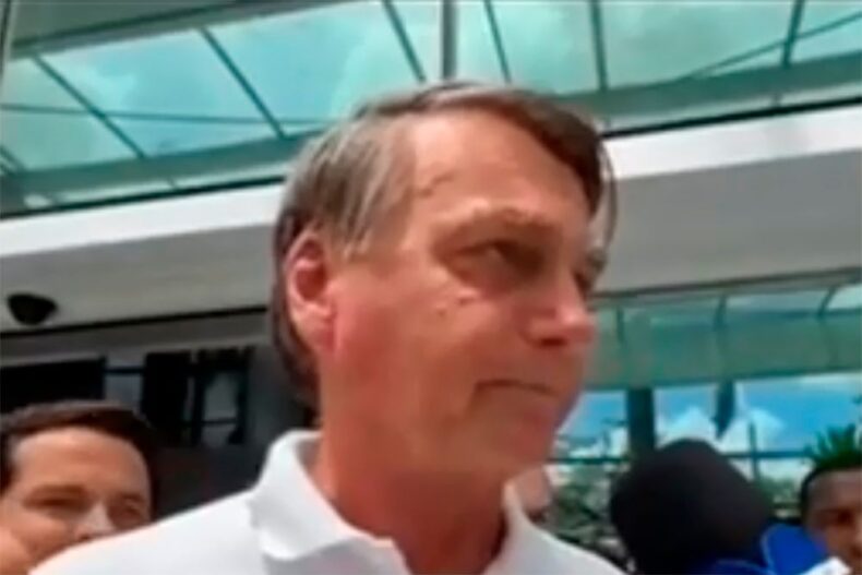 Infectologista constata: Bolsonaro tem erisipela e diarreia; ex-presidente já recebeu alta