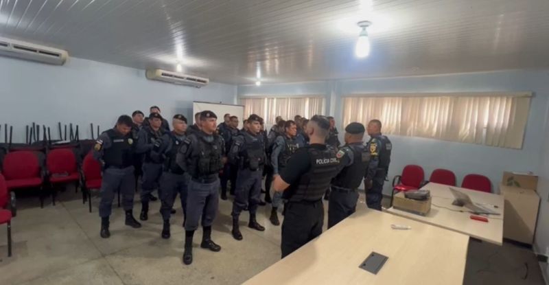 Polícias Militar e Civil do AM prendem dois homens e apreendem drogas durante operação em Manaus