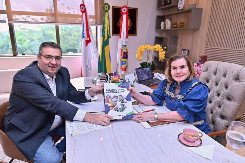 Presidente do TCE-AM recebe relatório de gestão da Sefaz-AM