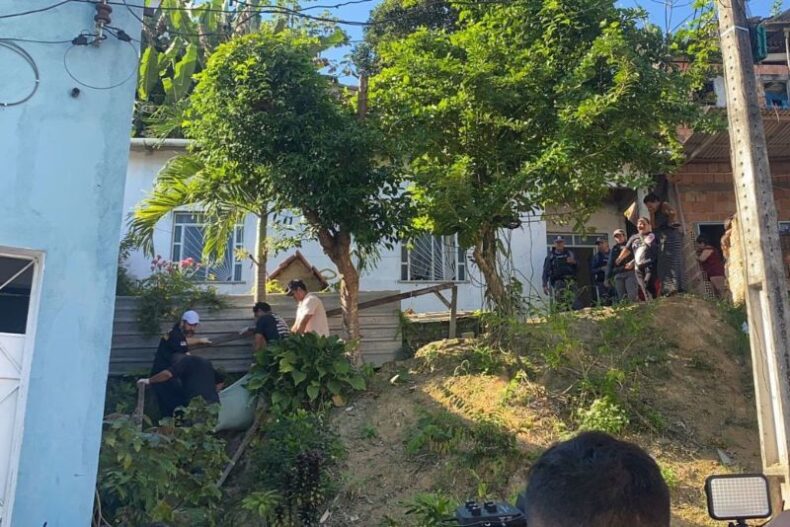 Irmãos são executados e criança de 10 anos é baleada na comunidade Parque São Pedro