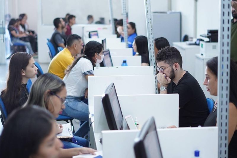 Sine Amazonas dispõe de 112 vagas de empregos nesta segunda-feira(03)