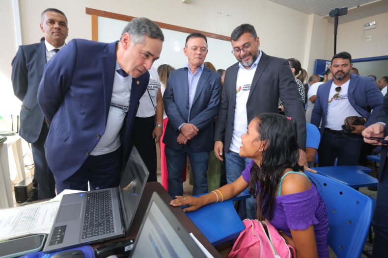 Governo do AM oferece serviços de cidadania na 1ª edição do Programa Justiça Itinerante Cooperativa na Amazônia Legal