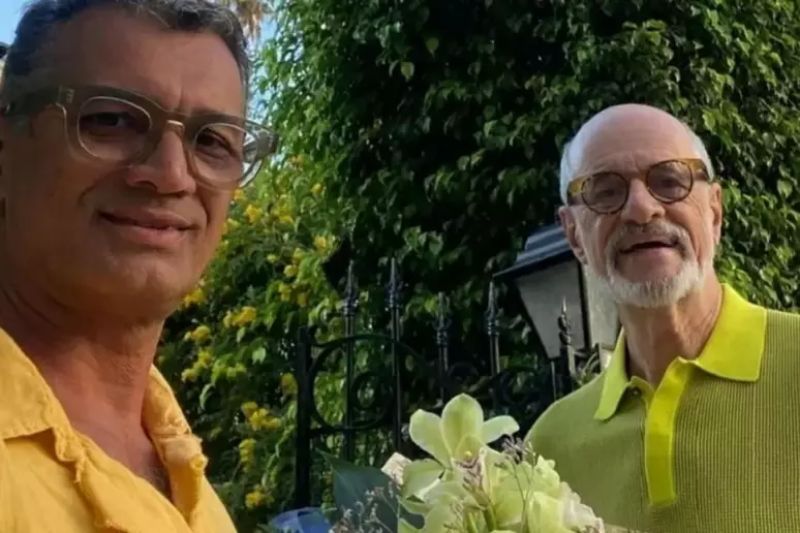 Marcos Caruso ganha declaração do marido no Dia dos Namorados
