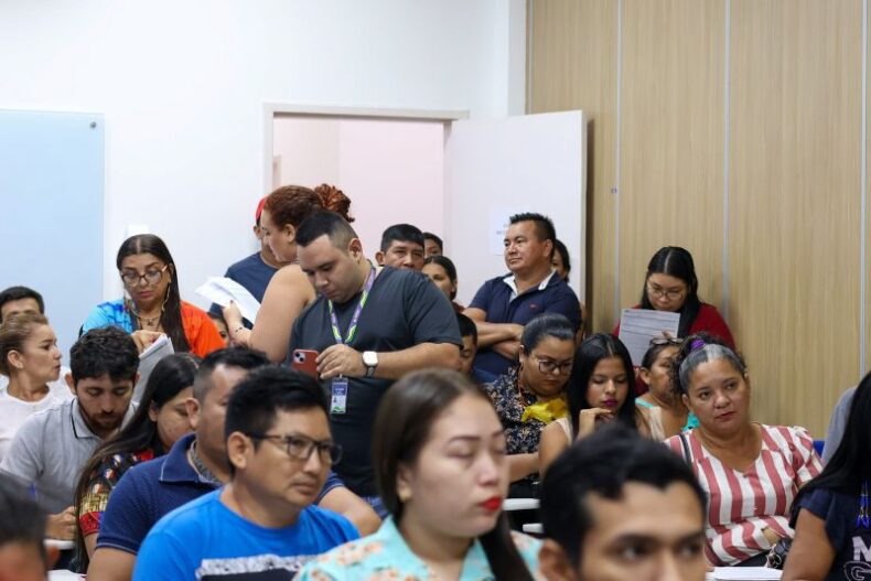 Festival de Parintins/2024: Governo do AM realiza palestra com artesãos selecionados para a Mostra de Artesanato e Economia Solidária