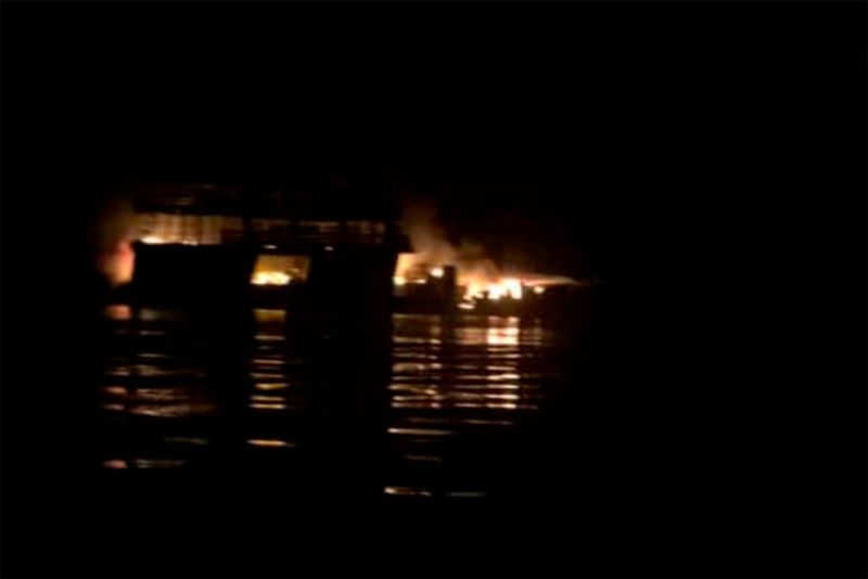BOMBEIROS confirmam morte de três passageiros de embarcação que pegou fogo; uma das vítimas teve o corpo carbonizado