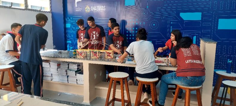 Projeto apoiado pelo Governo do AM usa robótica para auxiliar no ensino-aprendizagem de Física