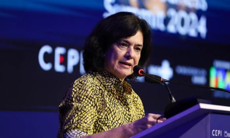 Após morte por COQUELUCHE, ministra reforça pedido para vacinação