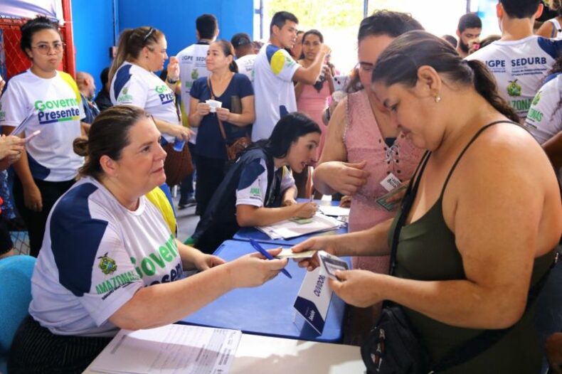 Secretaria Estadual de Saúde-AM atende 900 pessoas durante ação no bairro da Compensa