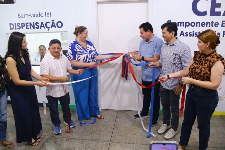 SES_AM_Governo do Amazonas entrega farmácia CEAF na zona leste_Fotos Evandro Seixas (1)-070