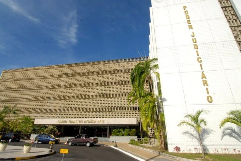 Justiça aceita denúncia sobre homens acusados de compartilhar, adquirir e armazenar fotografias e vídeos com conteúdo pornográfico envolvendo crianças e adolescentes em Manaus