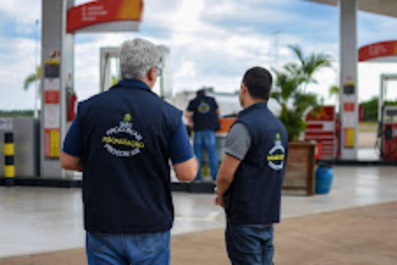 Postos que aumentaram preço da gasolina de R$ 6,29 para R$ 6,89 são fiscalizados em Manaus