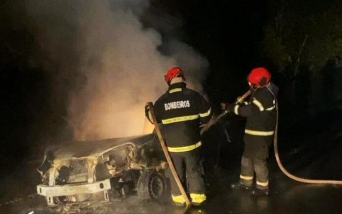 CBMAM_INCÊNDIO EM VEÍCULO NA BR-174-040