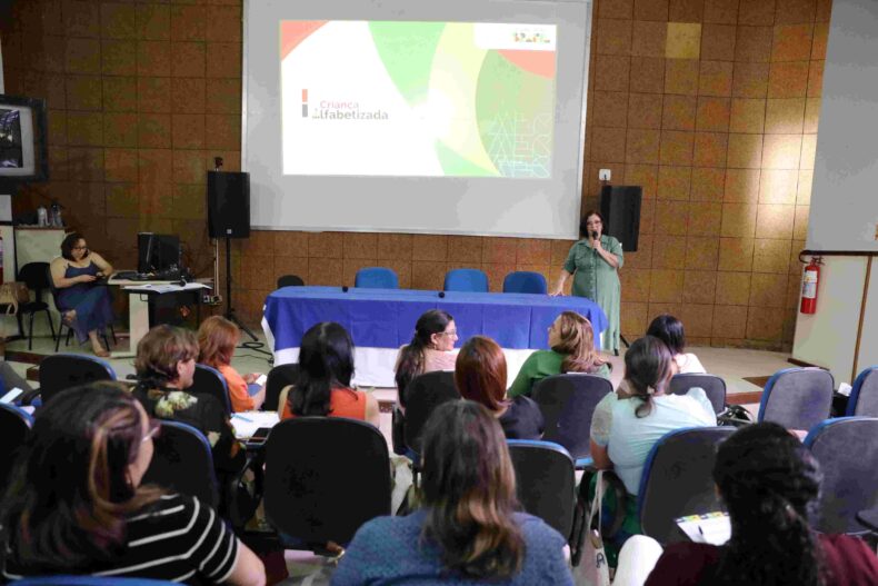 EDUCAÇÃO: Debates em torno do ‘Amazonas + Alfabetizado’ reúne articuladores regionais e representantes do MEC