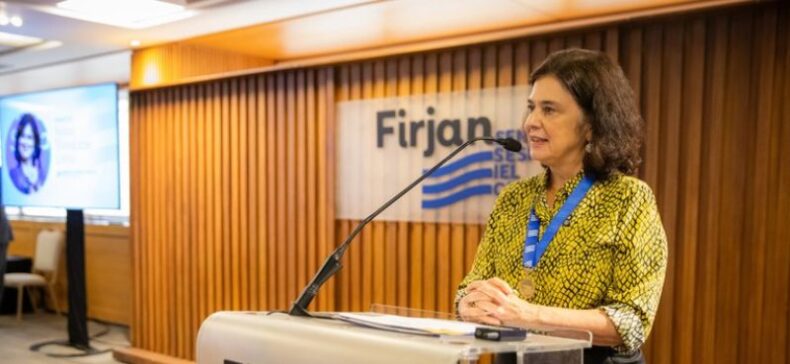 HOMENAGEM: Ministra Nísia é condecorada pela Firjan por sua contribuição à indústria da saúde