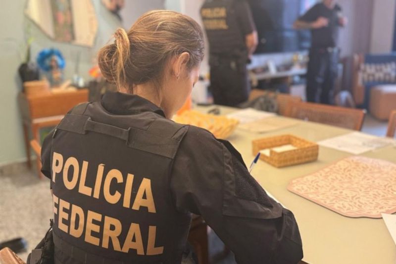 PARINTINS/PF deflagra operação contra corrupção eleitoral, atos antidemocráticos e associação criminosa em Parintins