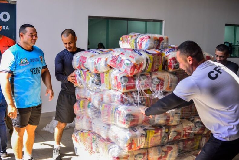 Estiagem-RDS-do-Uatuma-recebe-quase-20-toneladas-de-alimentos-090