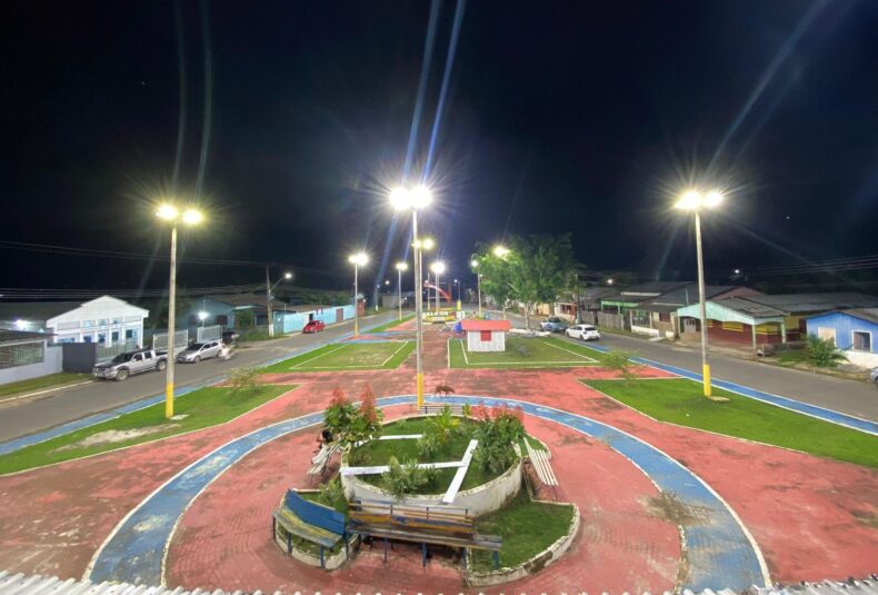 Iluminação pública em LED já alcança 43 municípios do interior do Amazonas, beneficiando mais de 1,5 milhão de pessoas