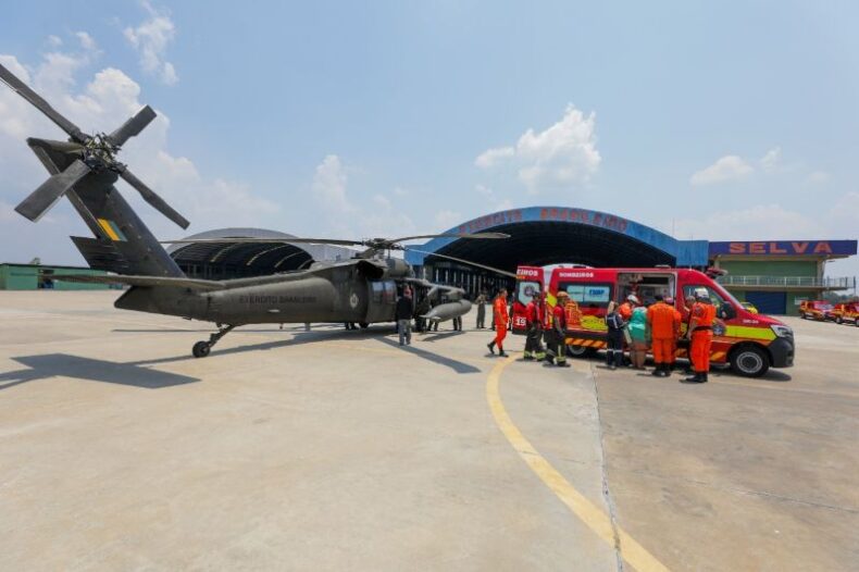 No Amazonas, GOVERNO atua em resgate de paciente durante operação estiagem