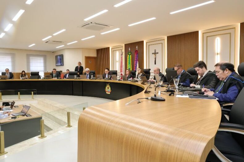 TCE-AM multa presidente da Câmara de SANTA ISABEL do Rio Negro em R$ 134,1 mil