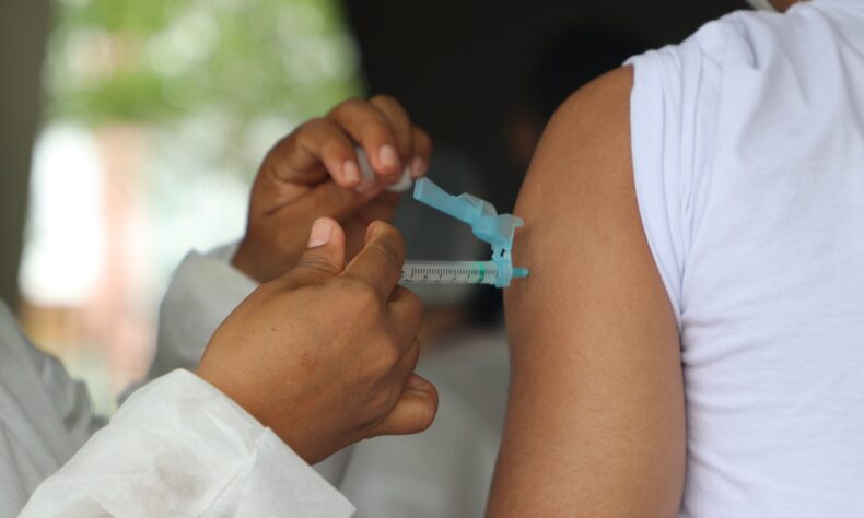 SAÚDE/Postos de vacinação no Amazonas já utilizam dose injetável como reforço contra POLIOMIELITE