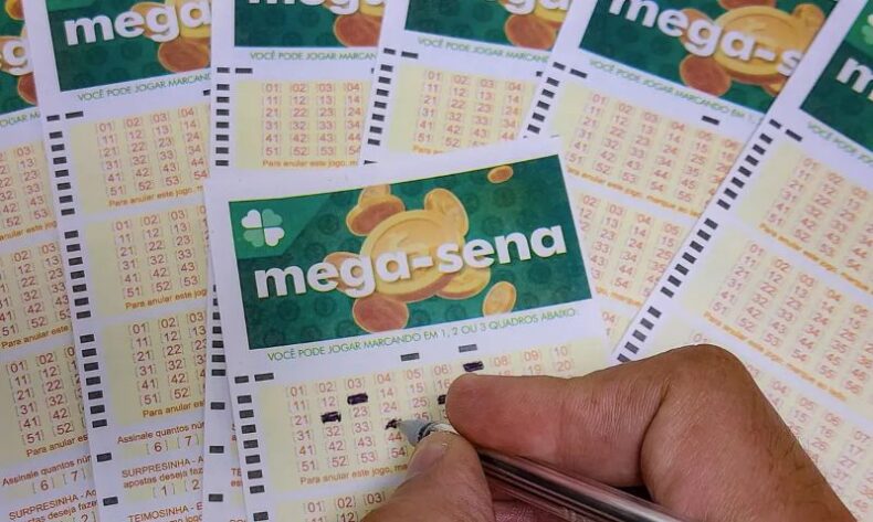 Geral/MEGA-SENA sorteia neste sábado prêmio acumulado em R$ 67 milhões