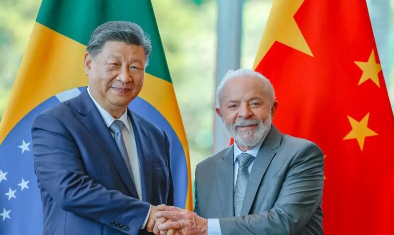 Política/Presidentes do BRASIL e da CHINA assinam 37 acordos bilaterais