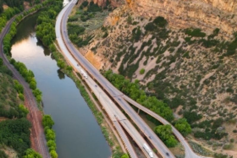 CIDADE/ÁGUAS de MANAUS realiza Manutenção Emergencial na Av. Coronel Teixeira