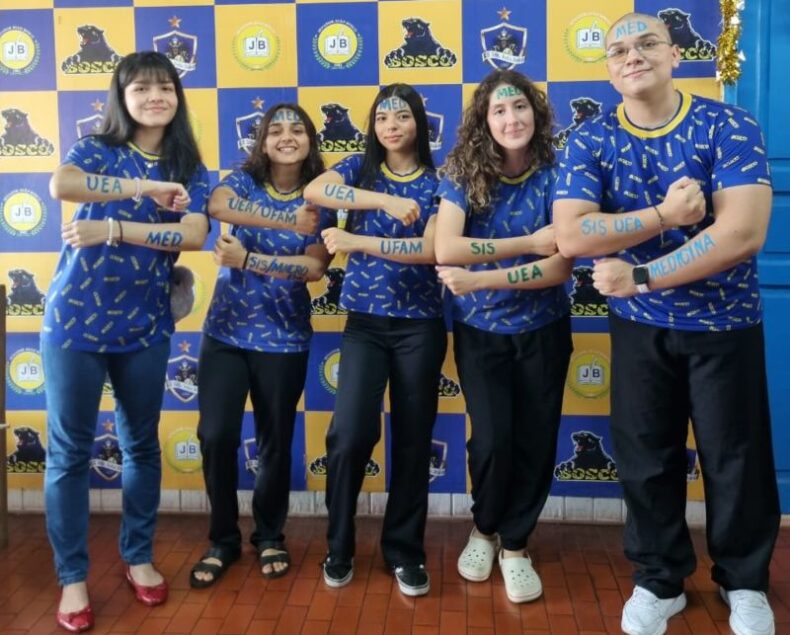 GERAL/Alunos da rede estadual de ensino, da capital e interior, celebram APROVAÇÃO nos vestibulares da UEA