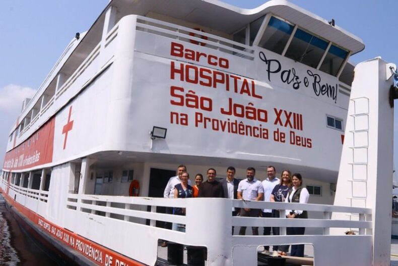 SAÚDE/BARCO HOSPITAL São João XXIII realiza primeira expedição de saúde em Iranduba/AM
