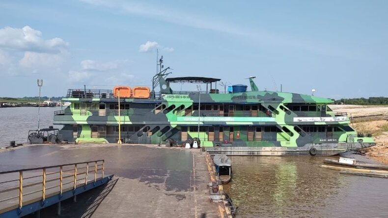 GERAL/Polícia prende em flagrante homem suspeito de praticar estupro dentro de embarcação nas proximidades de Codajás