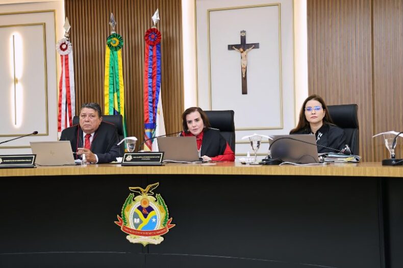 GERAL/TCE-AM multa ex-prefeitos de ITACOATIARA por irregularidades em licitação de obras