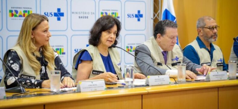 Ministério da Saúde/Centro de Operações de Emergência vai reforçar resposta do Brasil no controle da dengue