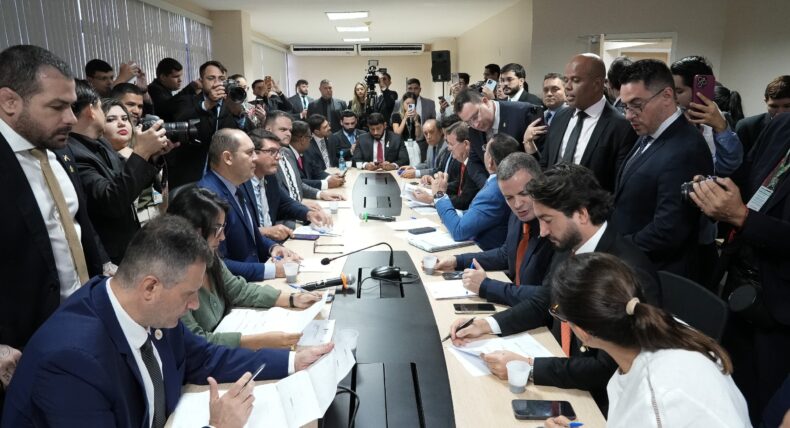 POLÍTICA/CÂMARA MUNICIPAL de MANAUS define Comissões para o biênio 2025-2026